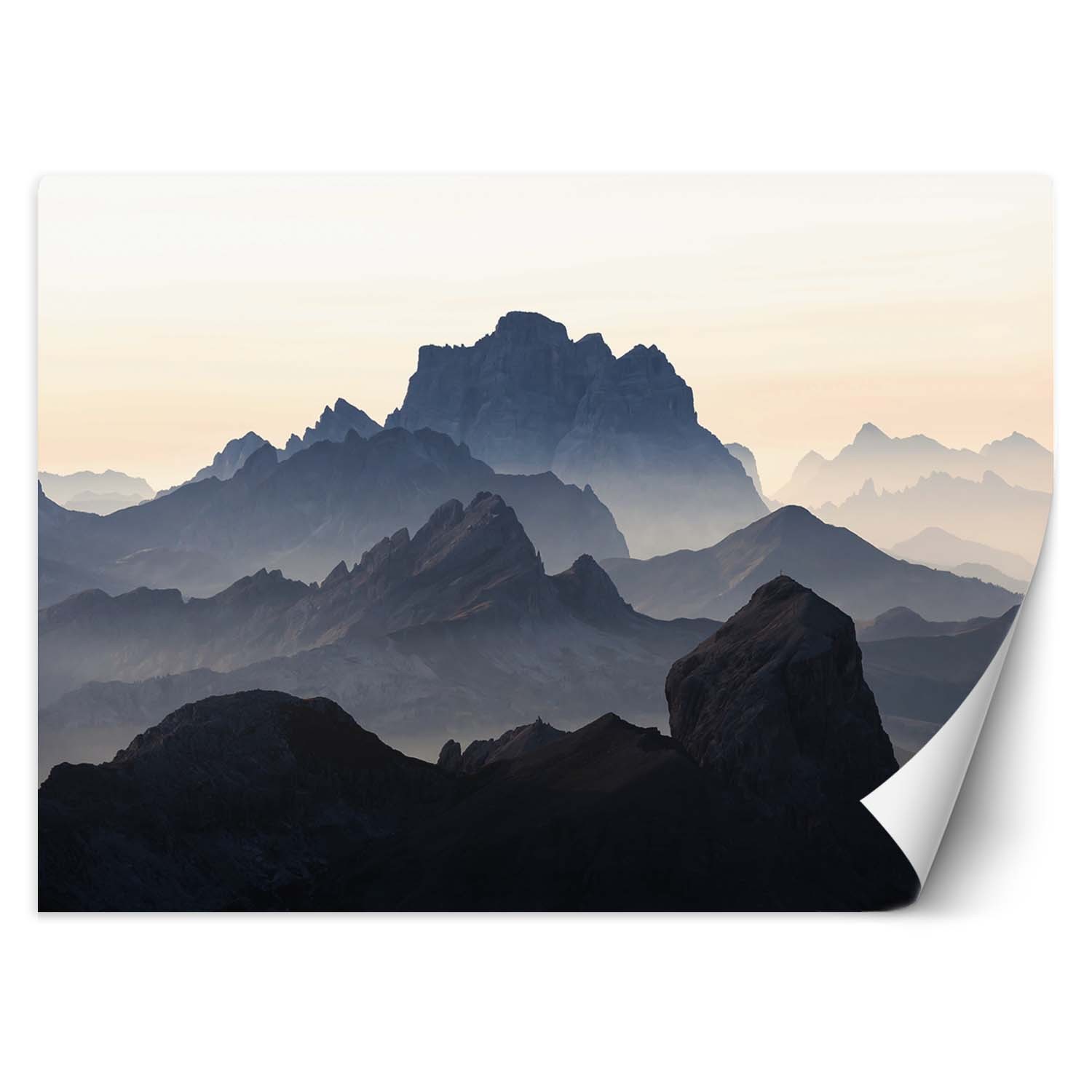 Trend24 – Behang – Bergen In De Mist – Vliesbehang – Fotobehang Natuur – Behang Woonkamer – 450x315x2 cm – Incl. behanglijm